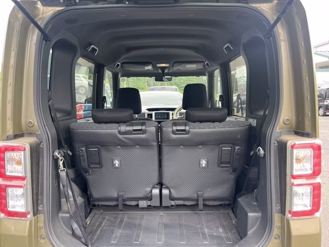 DAIHATSU WAKE