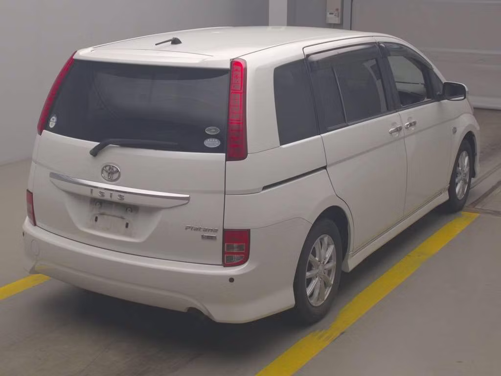 TOYOTA ISIS