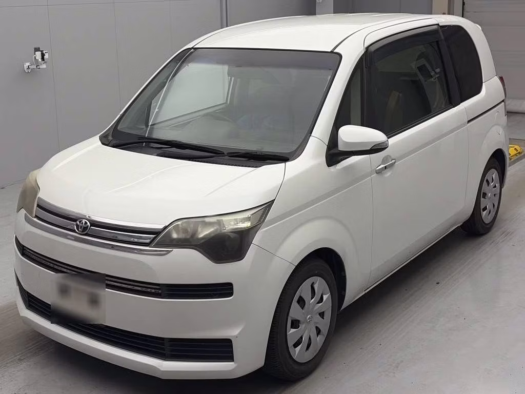 TOYOTA SPADE