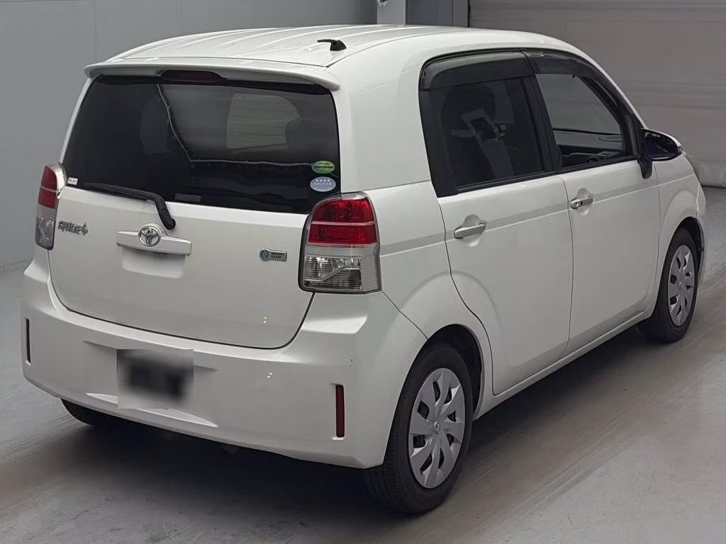 TOYOTA SPADE