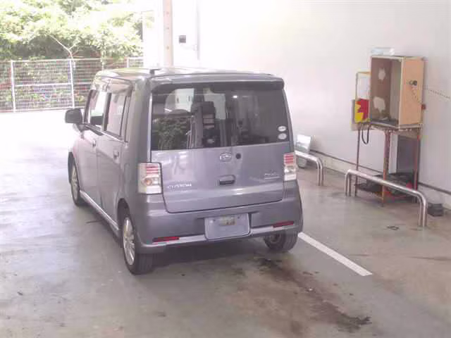 DAIHATSU MOVE CONTE