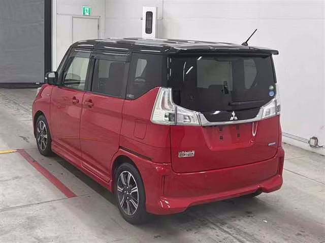 MITSUBISHI DELICA D:2