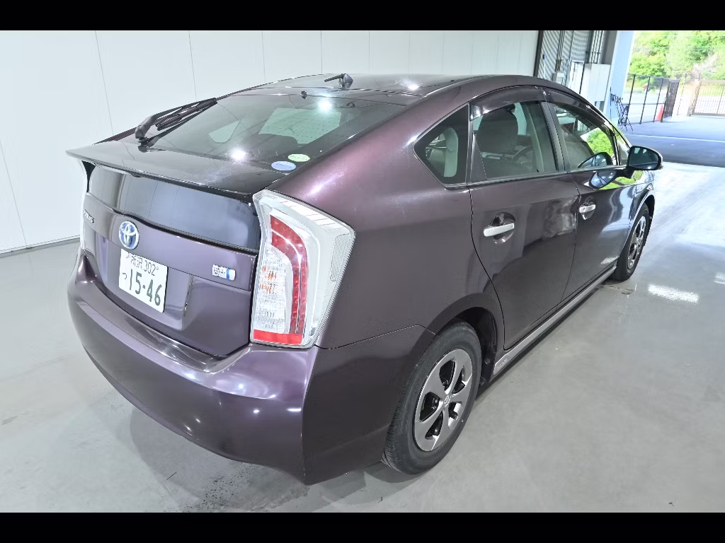 TOYOTA PRIUS