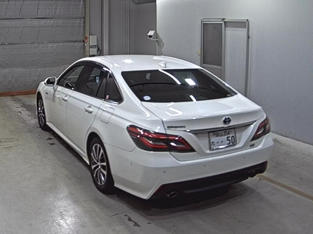 TOYOTA CROWN