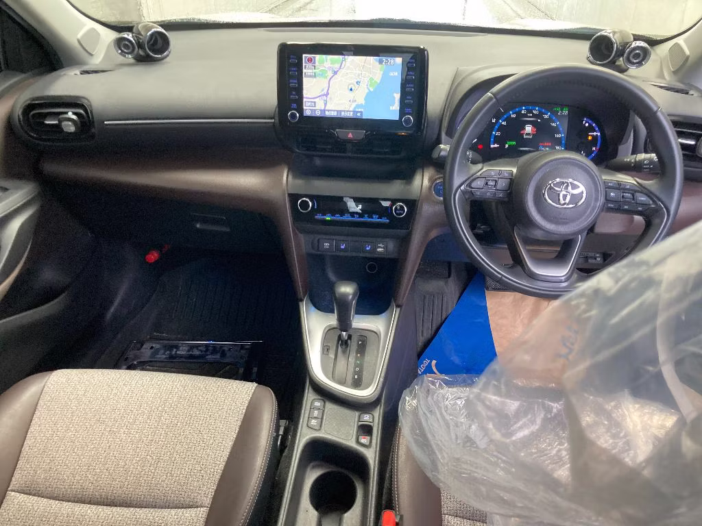 TOYOTA YARIS CROSS