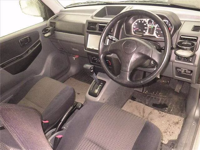 MITSUBISHI PAJERO MINI