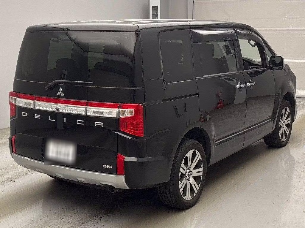 MITSUBISHI DELICA D:5