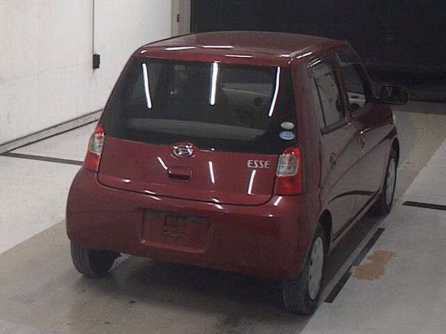 DAIHATSU ESSE