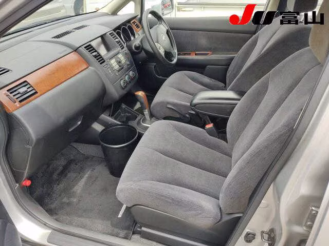 NISSAN TIIDA LATIO