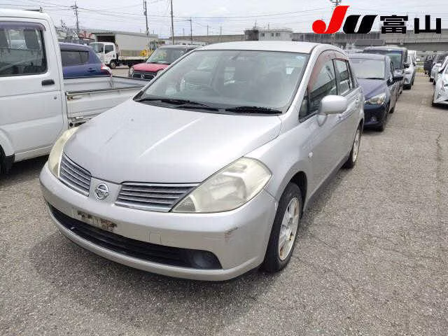 NISSAN TIIDA LATIO