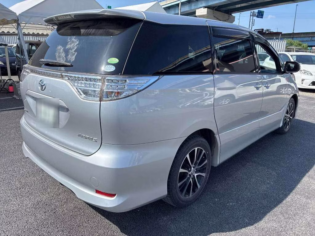 TOYOTA ESTIMA