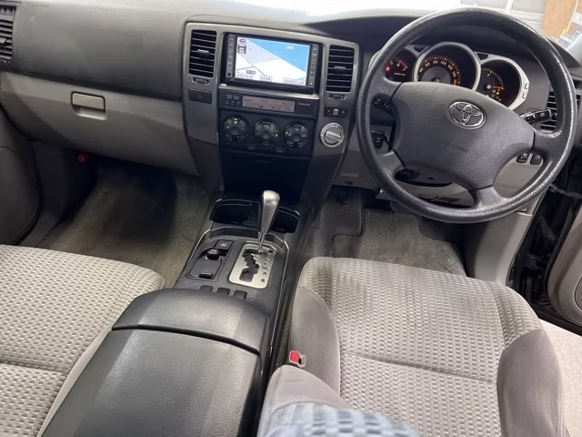 TOYOTA HILUX SURF