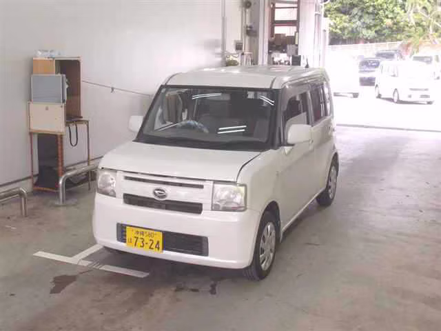 DAIHATSU MOVE CONTE
