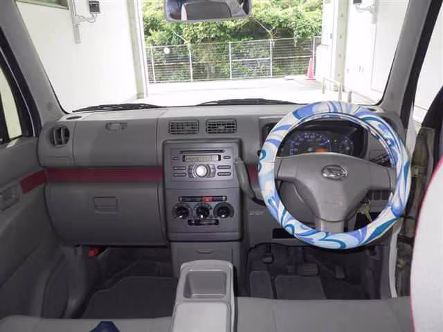 DAIHATSU MOVE CONTE