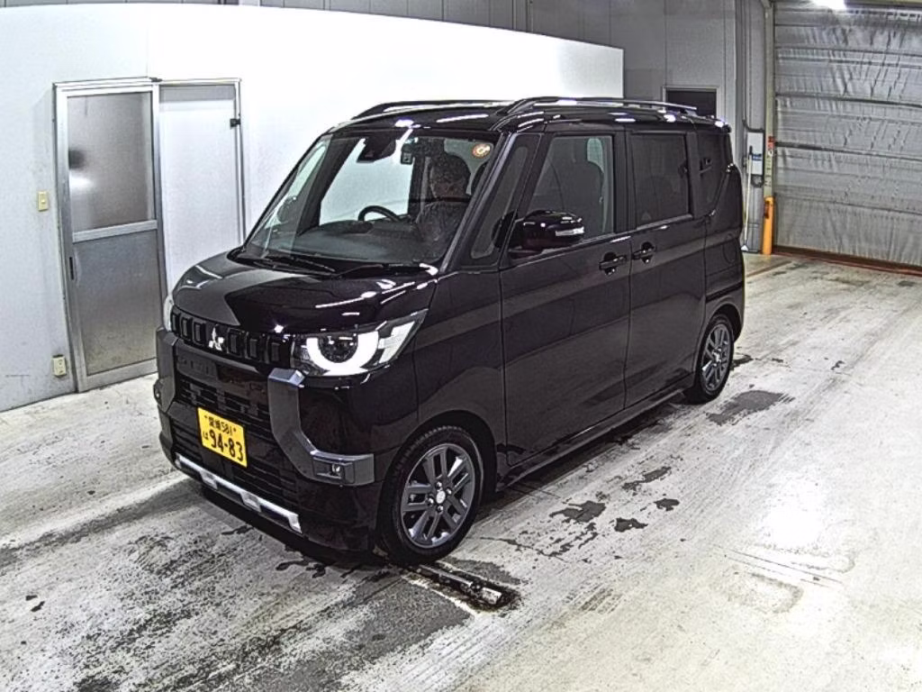 MITSUBISHI DELICA MINI