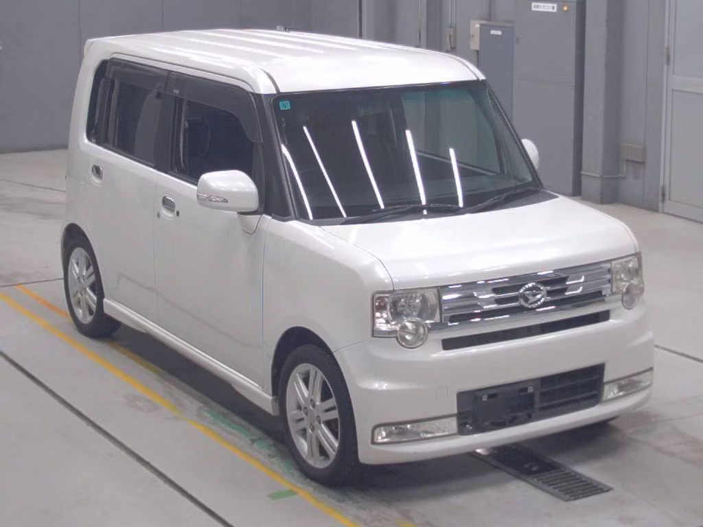 DAIHATSU MOVE CONTE
