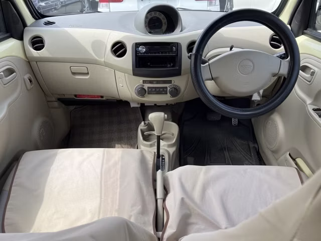 DAIHATSU ESSE