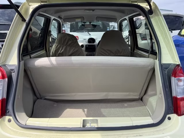 DAIHATSU ESSE