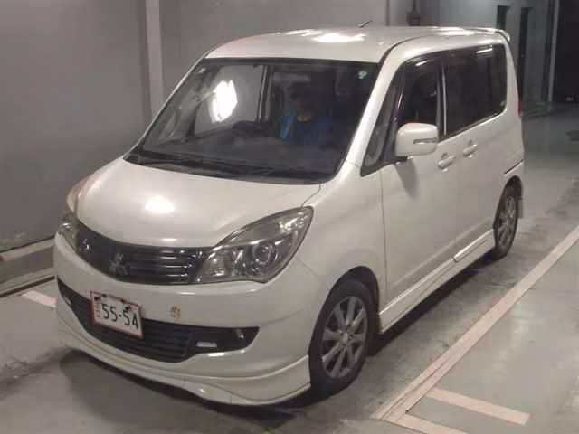 MITSUBISHI DELICA D:2