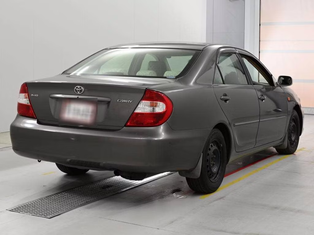 TOYOTA CAMRY