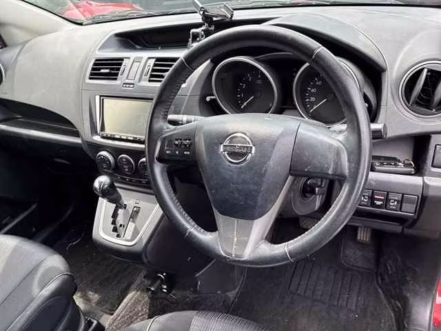 NISSAN LAFESTA
