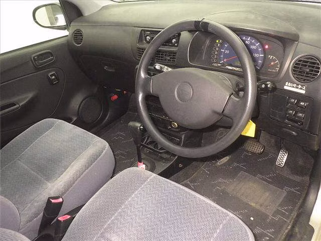 DAIHATSU MIRA AVY
