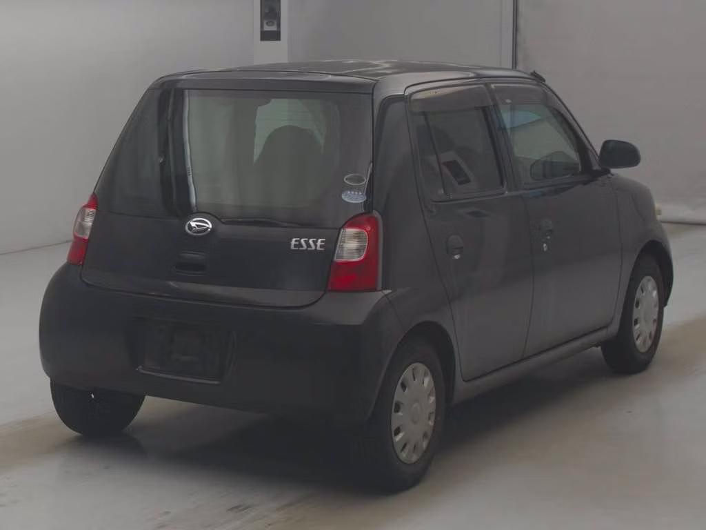 DAIHATSU ESSE
