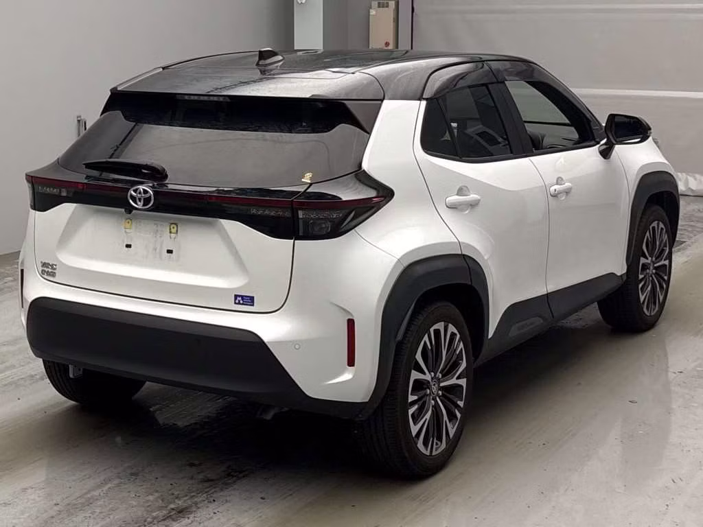 TOYOTA YARIS CROSS