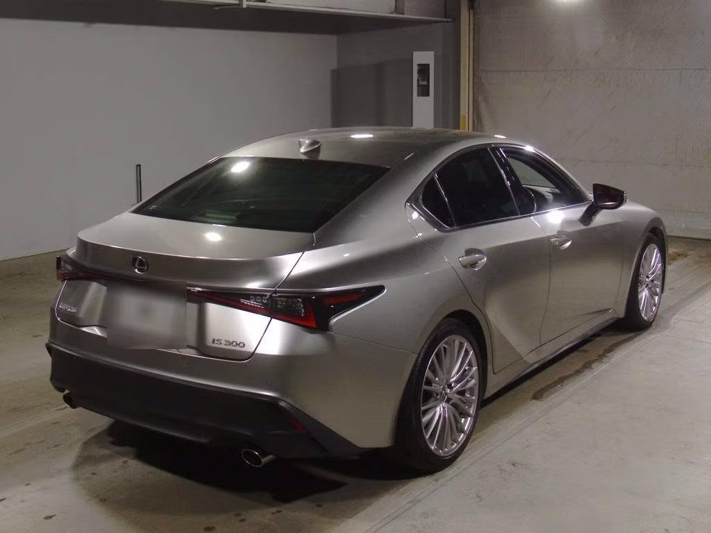 LEXUS IS300