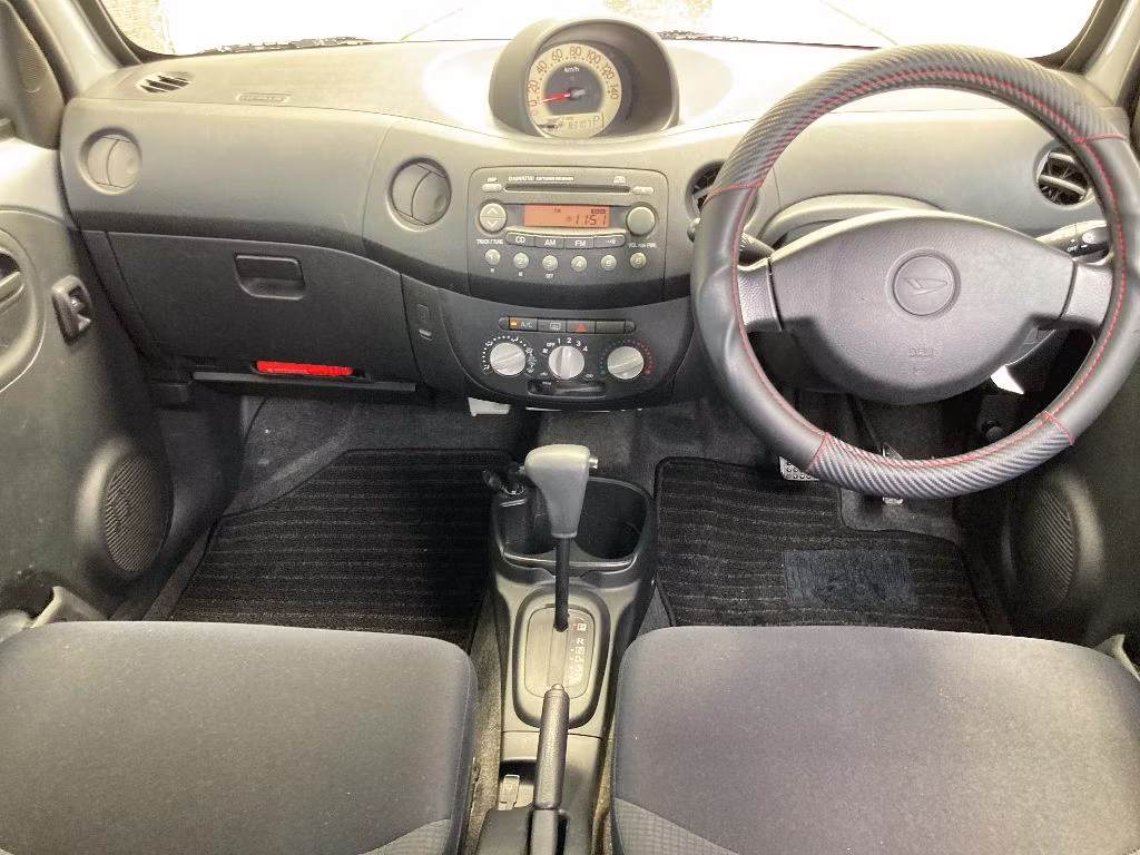 DAIHATSU ESSE