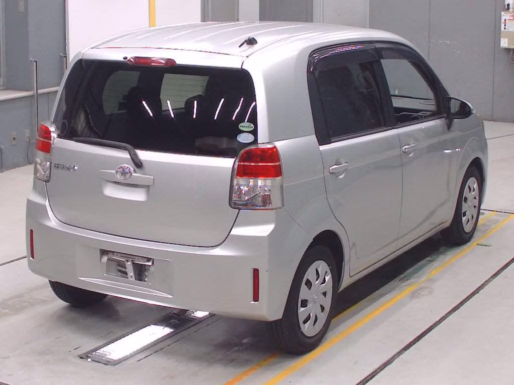 TOYOTA SPADE