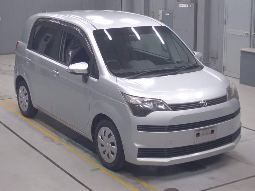 TOYOTA SPADE