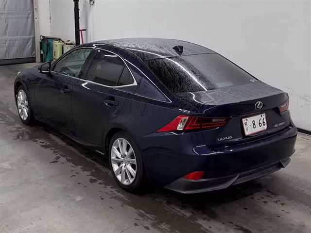 LEXUS IS300H