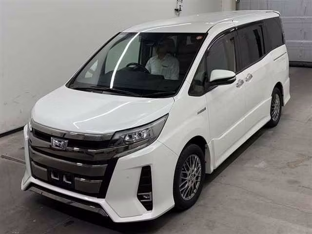TOYOTA NOAH