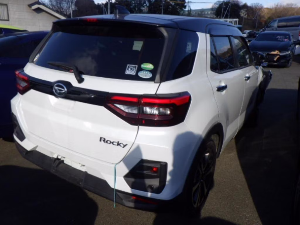 DAIHATSU ROCKY