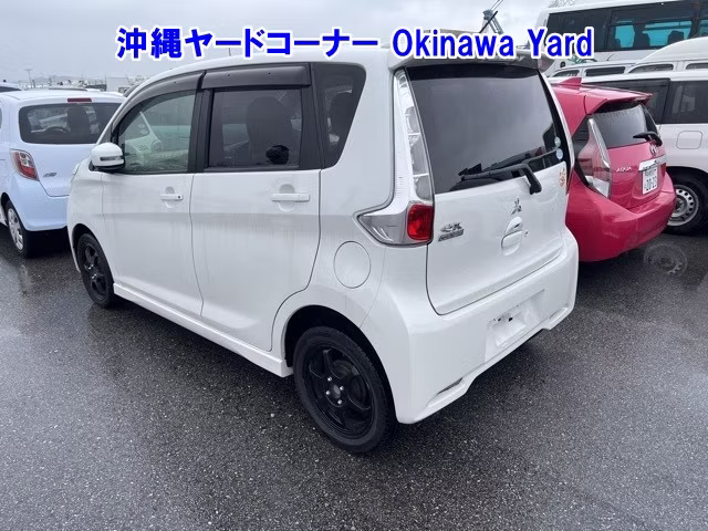 MITSUBISHI EK CUSTOM