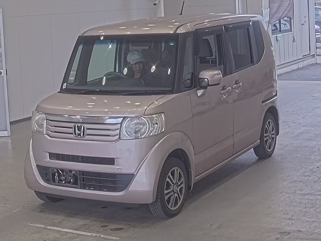 HONDA N-BOX