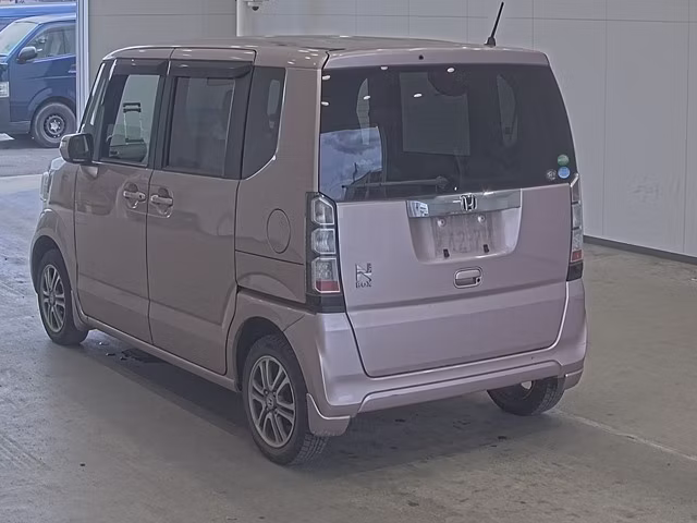 HONDA N-BOX