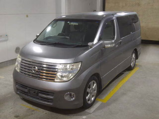 NISSAN ELGRAND
