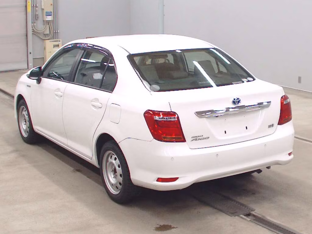 TOYOTA COROLLA AXIO