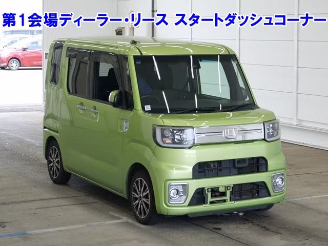 DAIHATSU WAKE