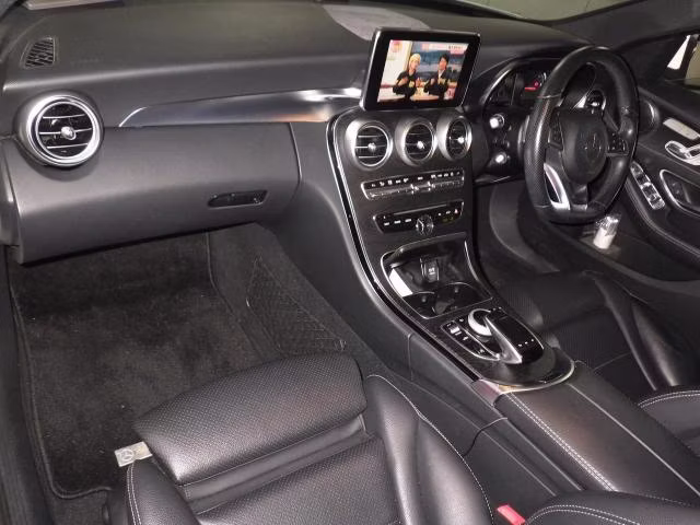 MERCEDES-BENZ C-CLASS