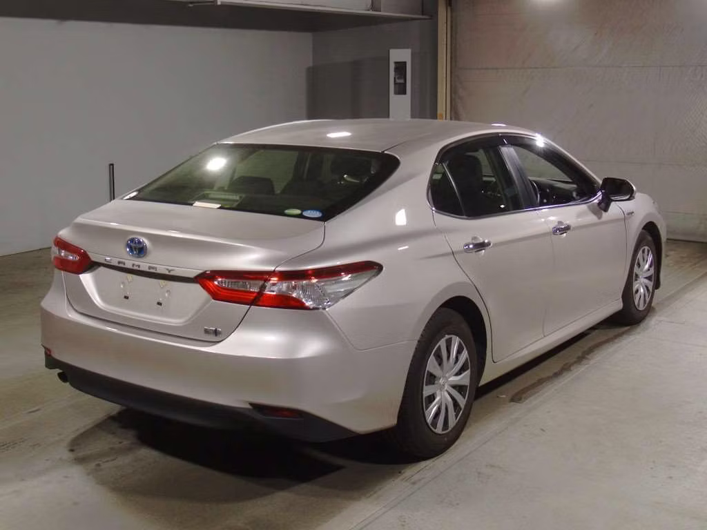 TOYOTA CAMRY
