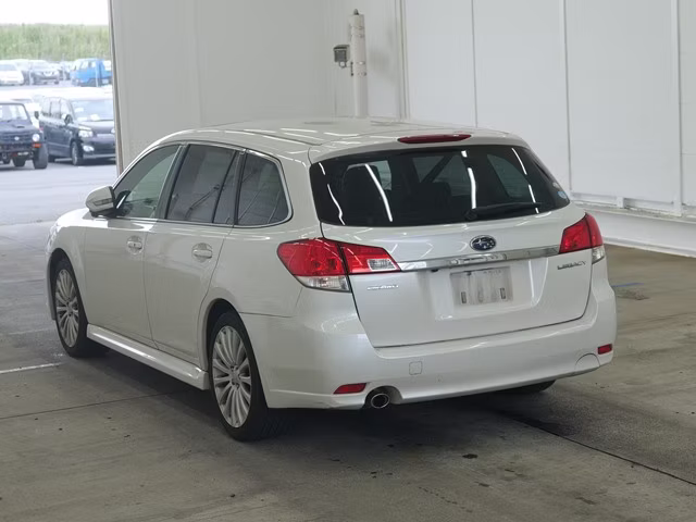SUBARU LEGACY