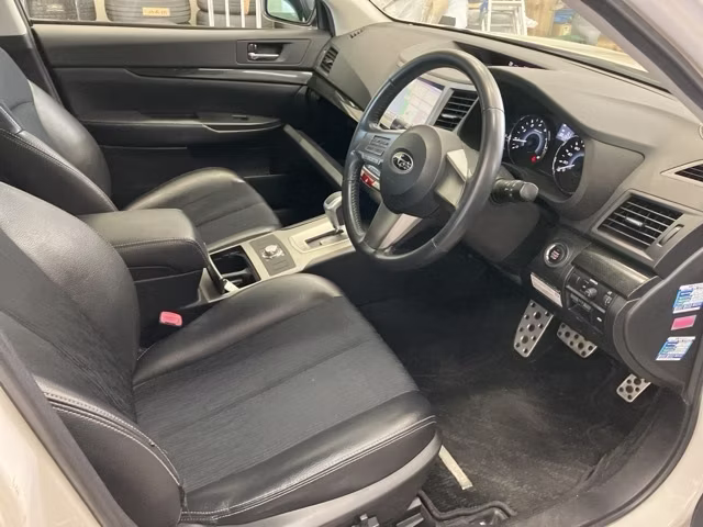 SUBARU LEGACY