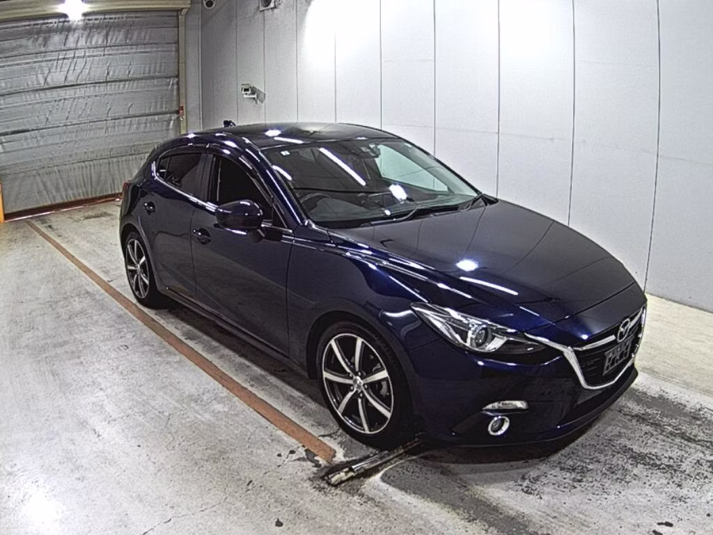 MAZDA AXELA