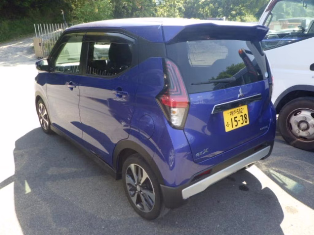 MITSUBISHI EK X