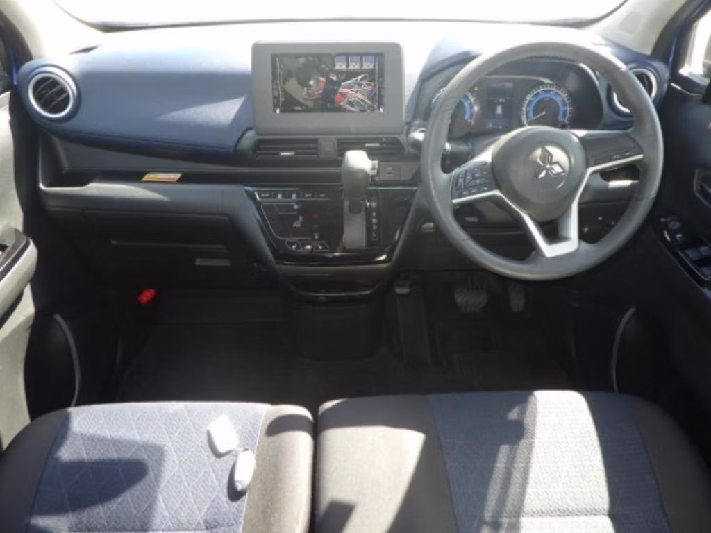 MITSUBISHI EK X