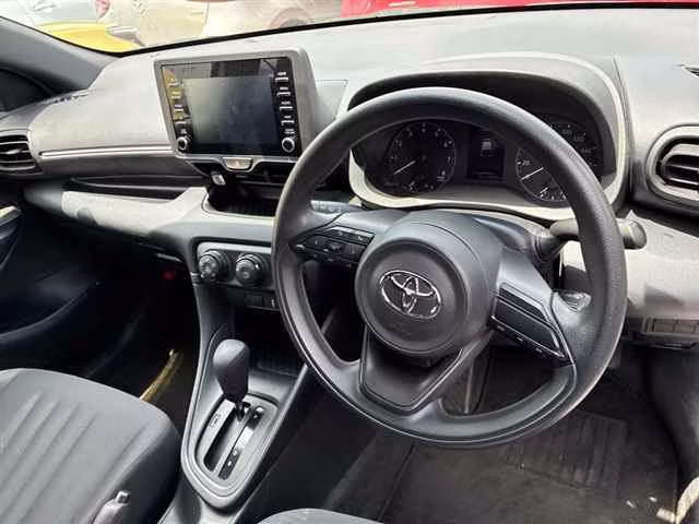 TOYOTA YARIS
