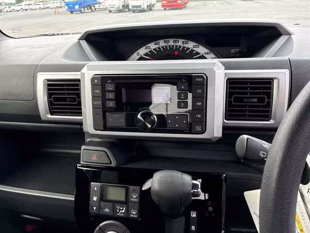 TOYOTA PIXIS MEGA
